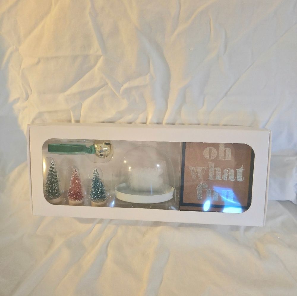 Target Bullseye Playground Tiered Tray Decor Nib